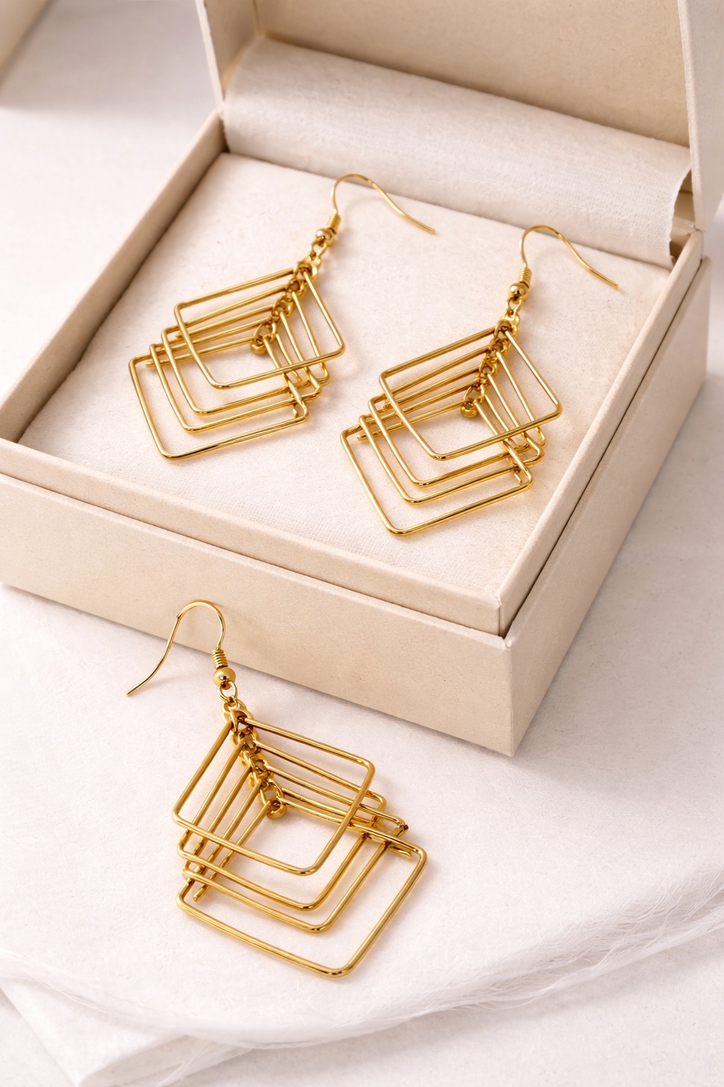 gold-layered-geometric-drop-earrings-3.png