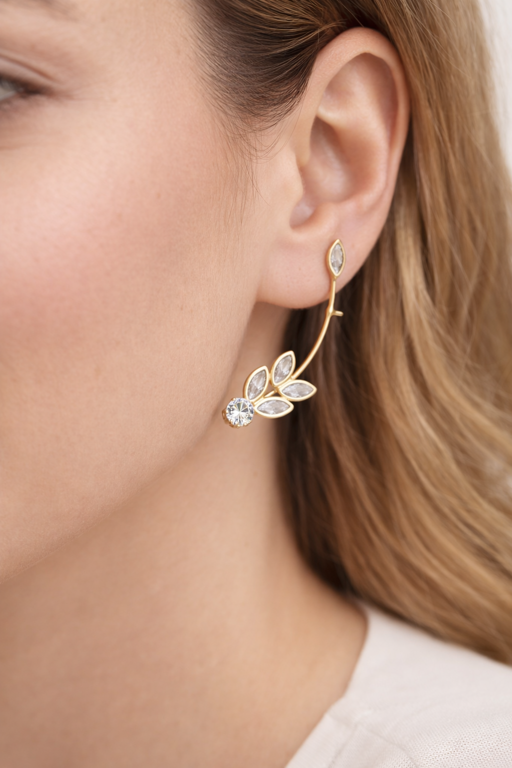 gold-leaf-crystal-drop-earrings-4.png