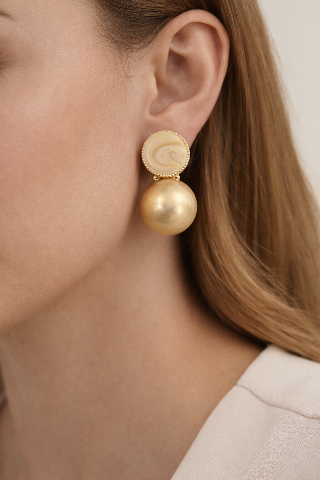 golden-pearl-round-drop-earrings-4.png