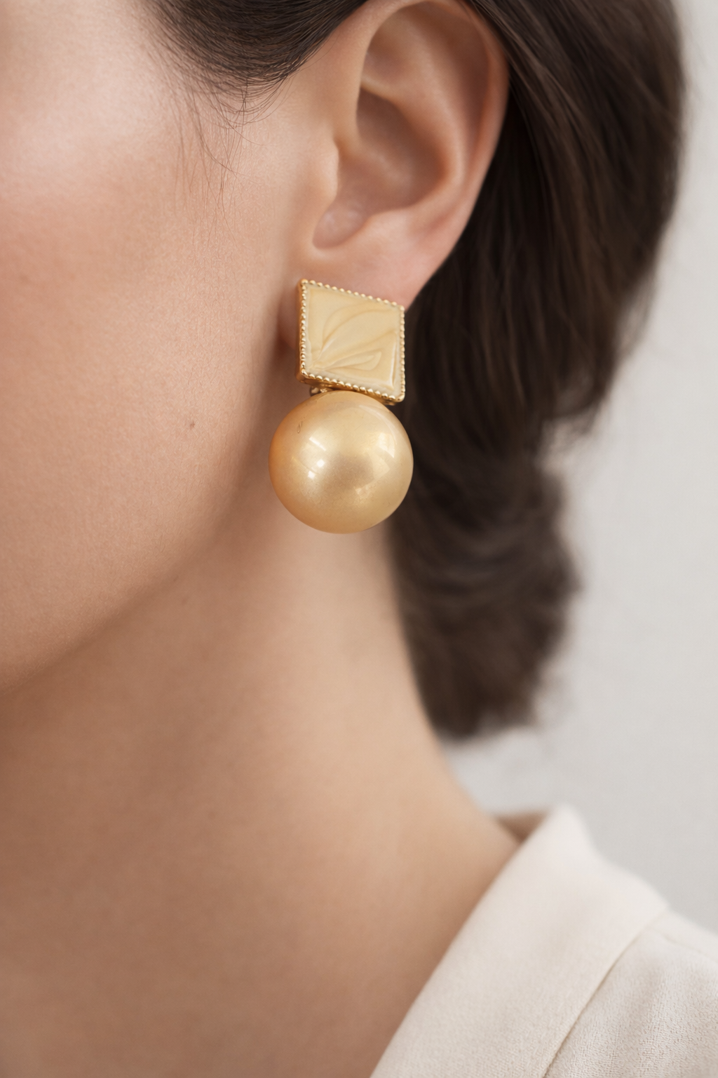 golden-pearl-square-drop-earrings-4.png