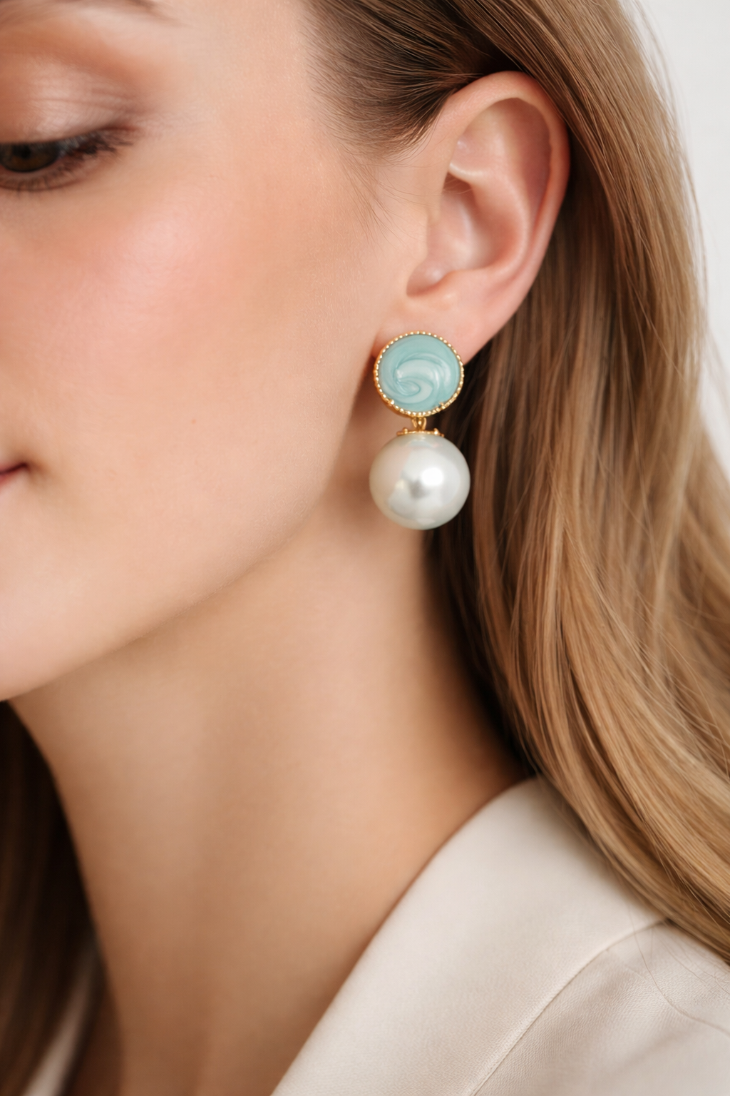 mint-pearl-round-drop-earrings-4.png
