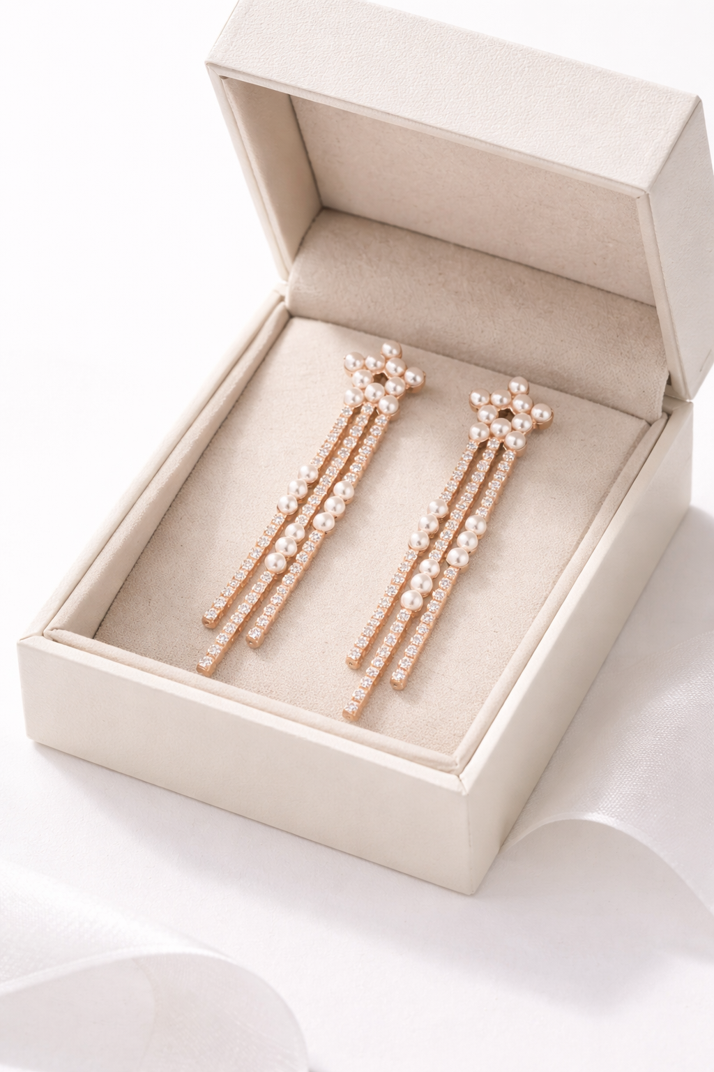 rose-gold-pearl-tassel-drop-earrings-3.png