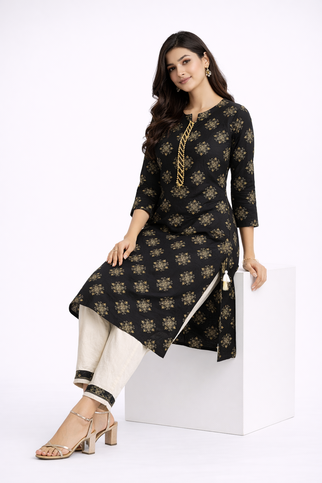 black-gold-printed-cotton-kurti-with-pant-black-4.png