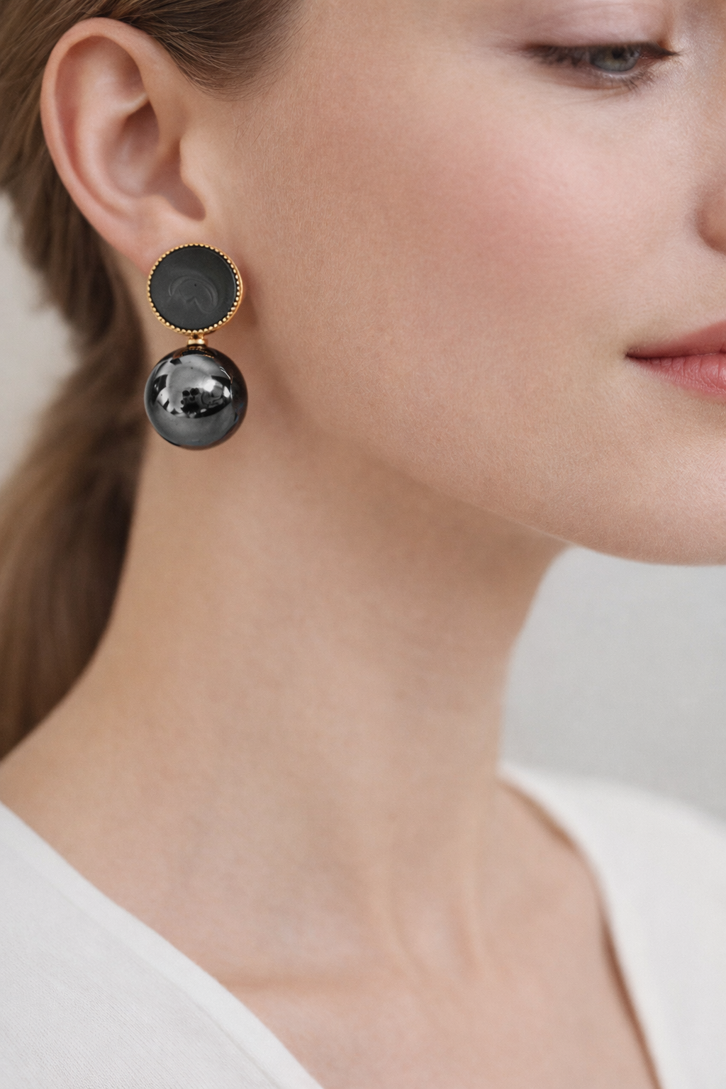 black-pearl-drop-stud-earrings-4.png