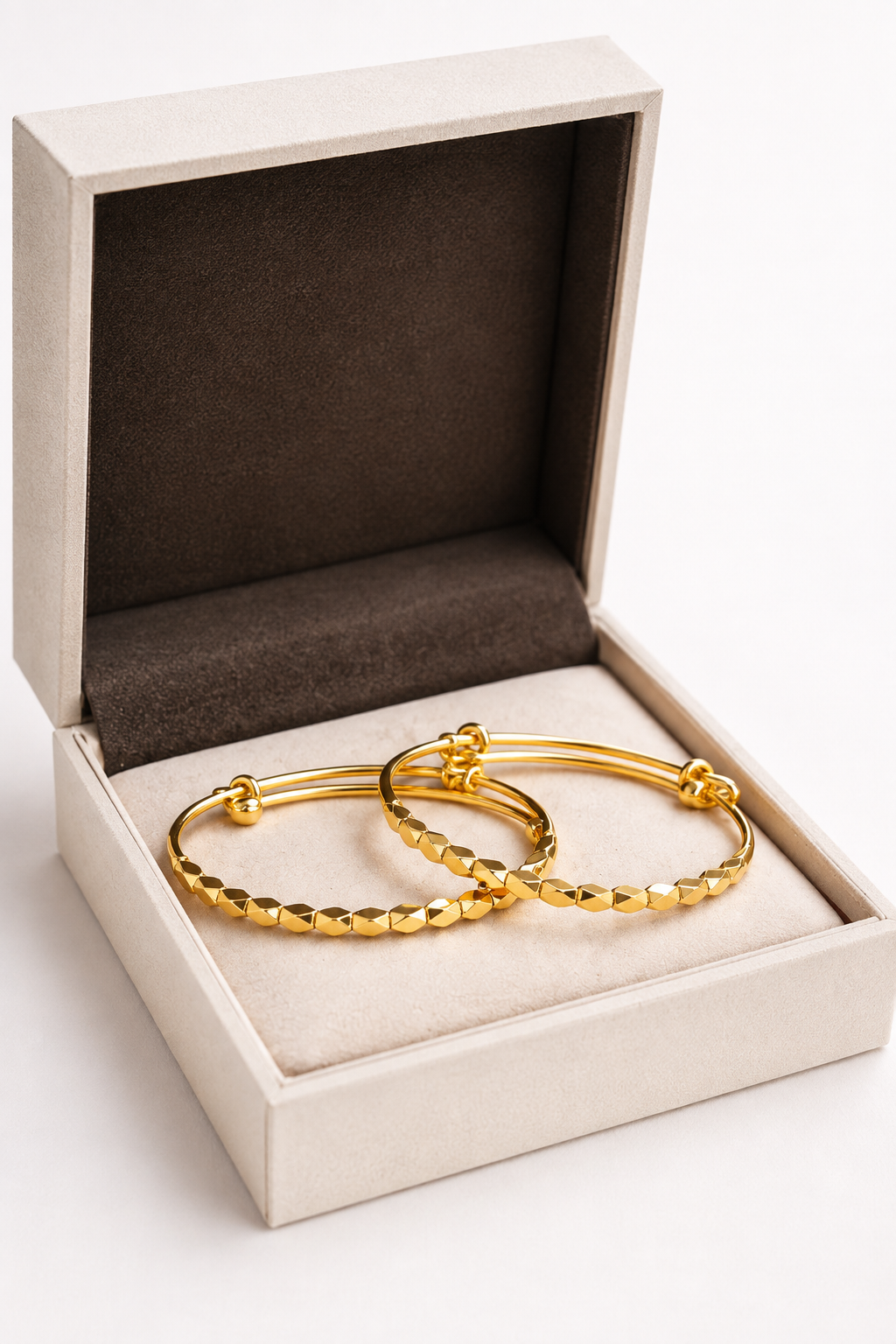 gold-beaded-accent-bangle-set-3.png