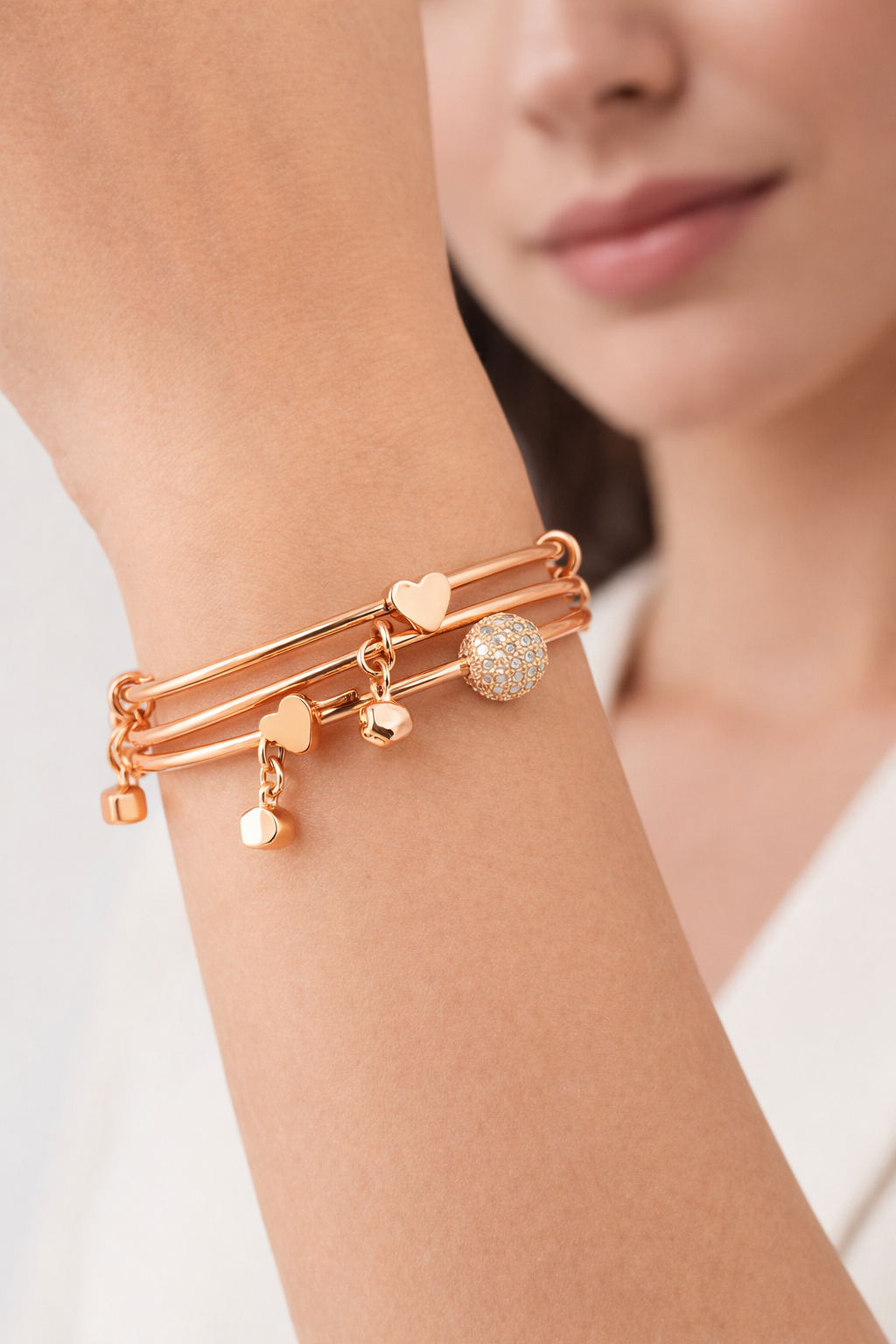 gold-heart-charm-duo-bracelet-set-4.png