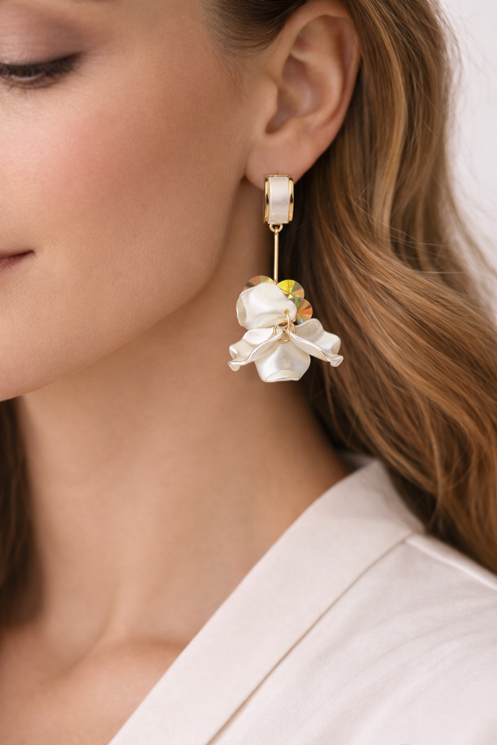 ivory-floral-crystal-drop-earrings-4.png
