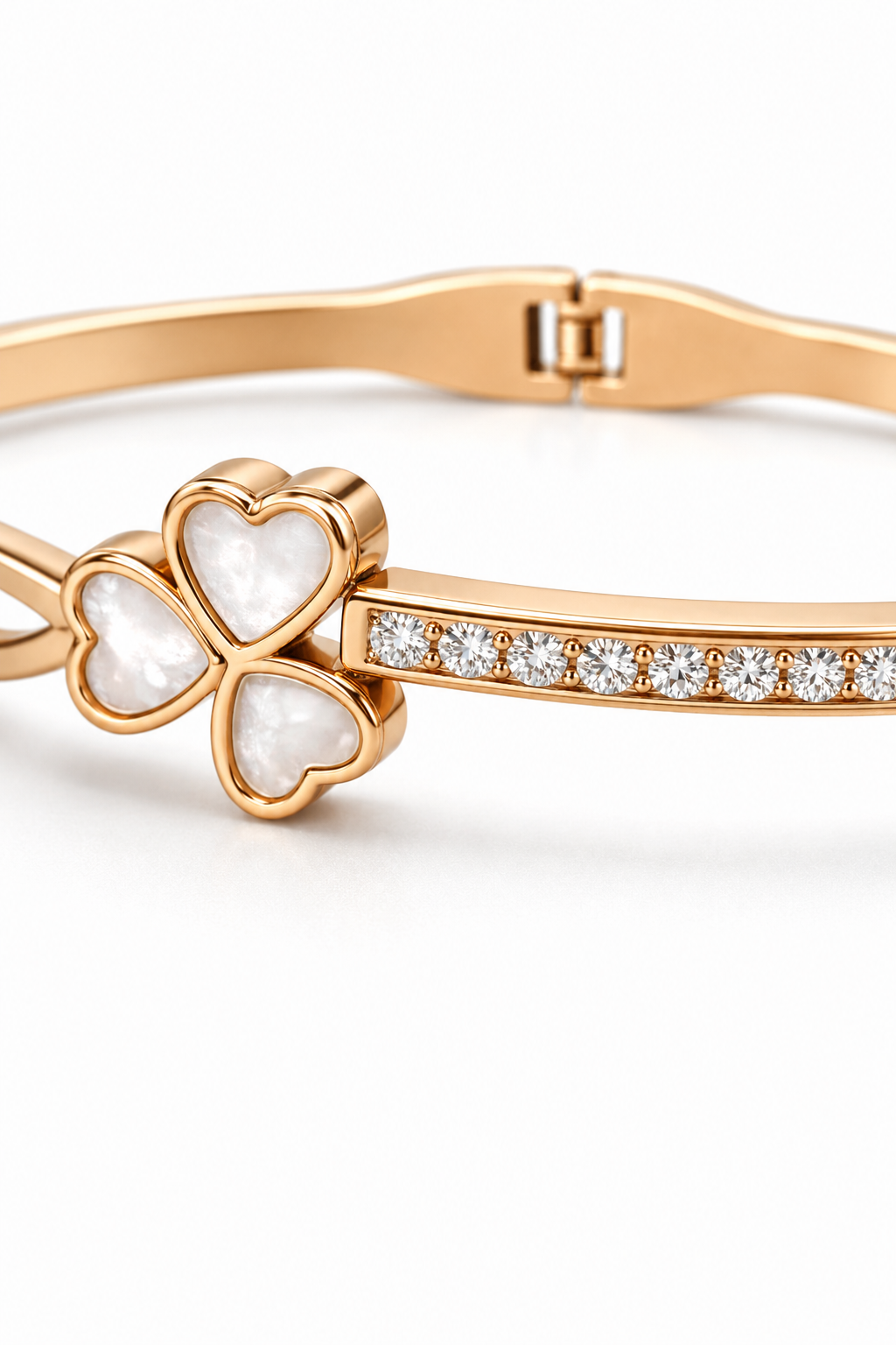rose-gold-clover-crystal-charm-bracelet-2.png
