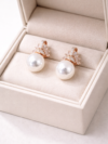 rose-gold-pearl-crown-stud-earrings-3.png
