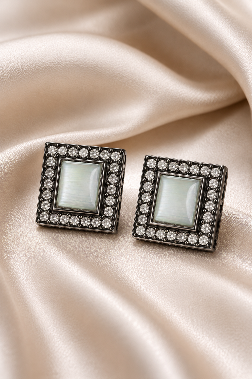 vintage-green-stone-square-stud-earrings-1.png